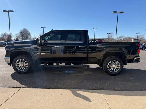 2025 Chevrolet Silverado 3500 LTZ