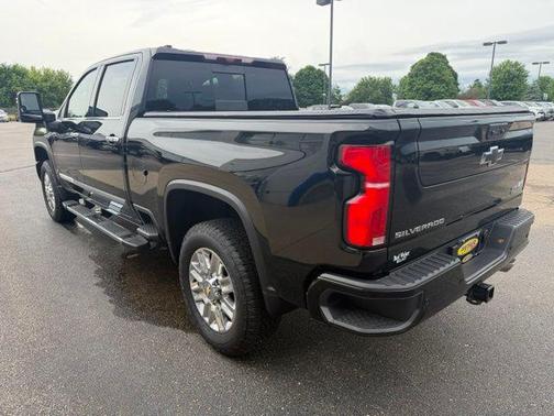 Black 2025 Chevrolet Silverado 2500 High Country