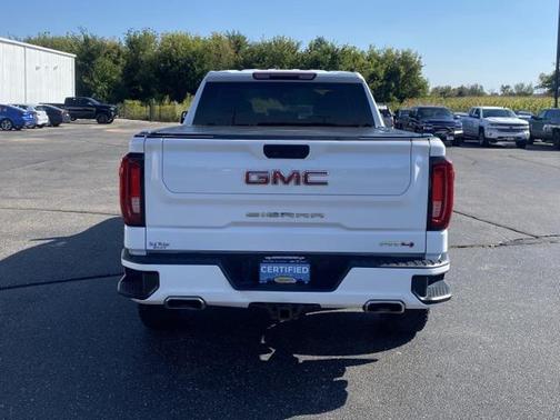 2022 GMC Sierra 1500 AT4