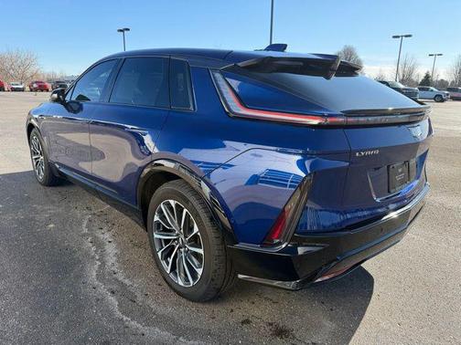 2024 Cadillac LYRIQ Sport