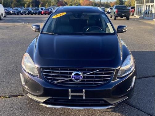 2016 Volvo XC60 T5 Premier