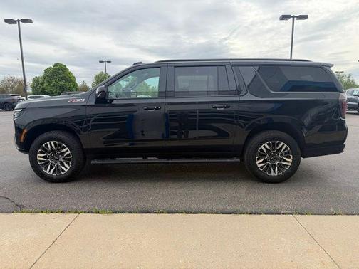 Black 2026 Chevrolet Suburban Z71