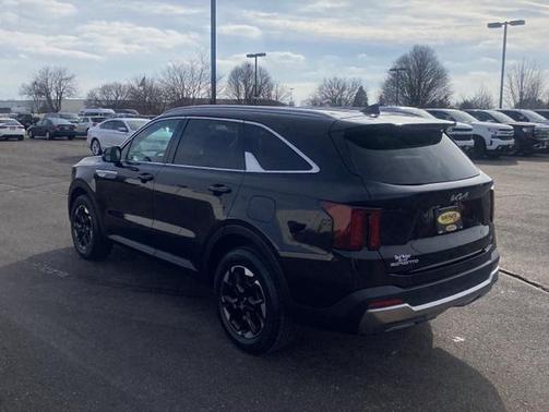 2025 Kia Sorento S