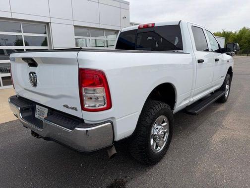 Bright White Clearcoat 2022 RAM 2500 Tradesman Crew Cab 4x4 6'4' Box