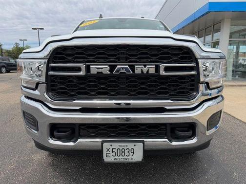 Bright White Clearcoat 2022 RAM 2500 Tradesman Crew Cab 4x4 6'4' Box
