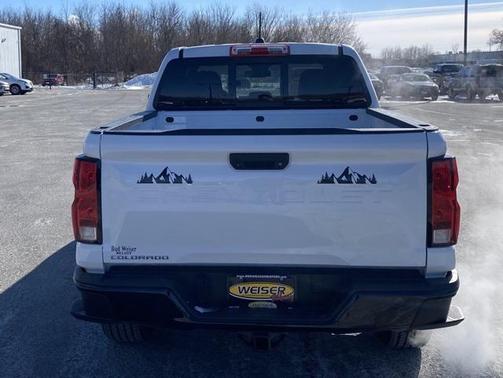 2023 Chevrolet Colorado WT