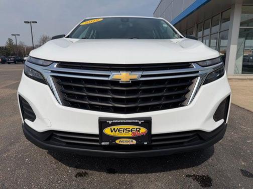 Summit White 2022 Chevrolet Equinox LS