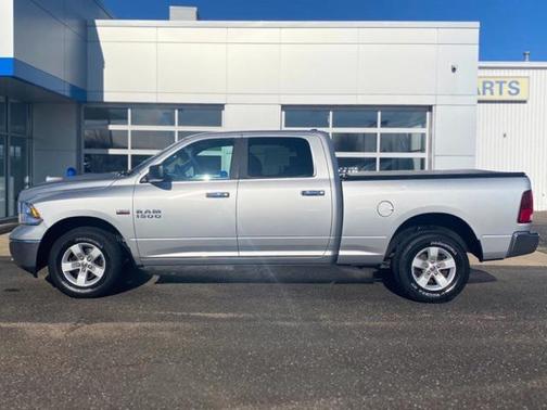 2017 RAM 1500 SLT