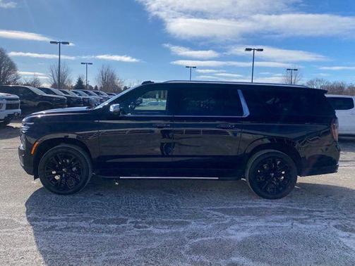 2025 Chevrolet Suburban Premier