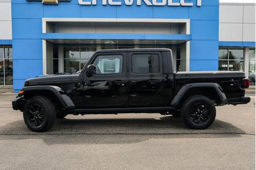 2023 Jeep Gladiator Sport