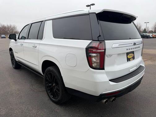 2022 Chevrolet Suburban 4WD High Country