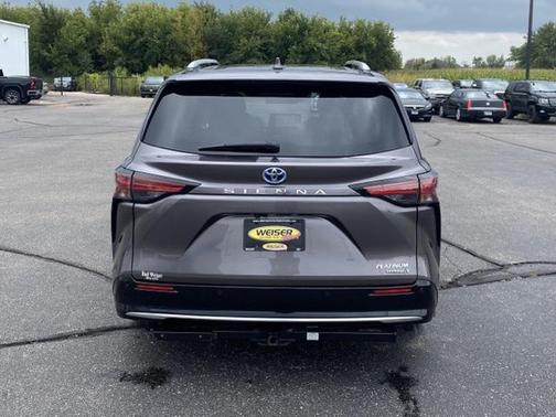 2021 Toyota Sienna Limited 7-Passenger