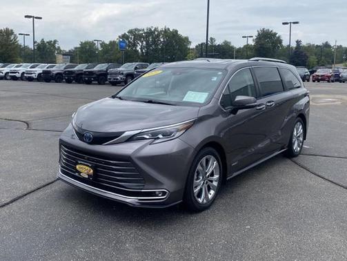 2021 Toyota Sienna Limited 7-Passenger