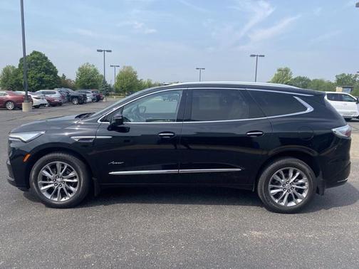 2023 Buick Enclave Avenir AWD