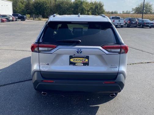 2023 Toyota RAV4 Hybrid XLE Premium