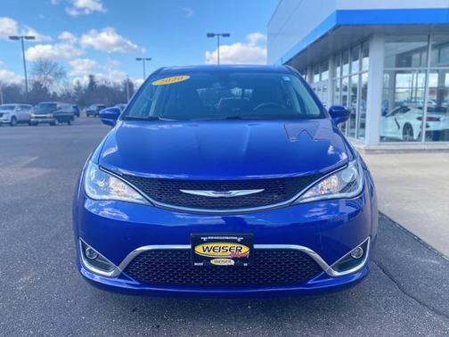 2020 Chrysler Pacifica Touring