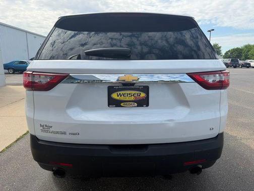Iridescent Pearl Tricoat 2019 Chevrolet Traverse LT Leather