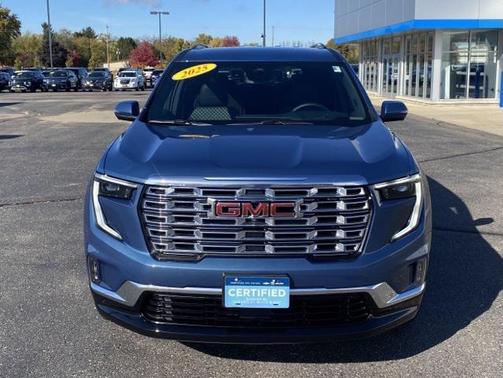 2025 GMC Acadia Denali