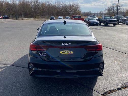2022 Kia Forte LXS