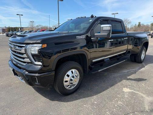 2024 Chevrolet Silverado 3500 High Country