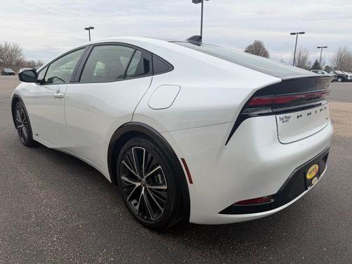 2024 Toyota Prius XLE