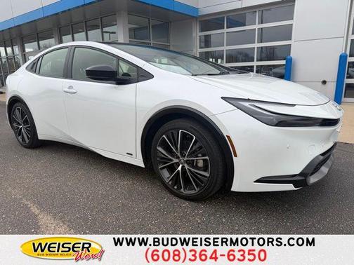 2024 Toyota Prius XLE