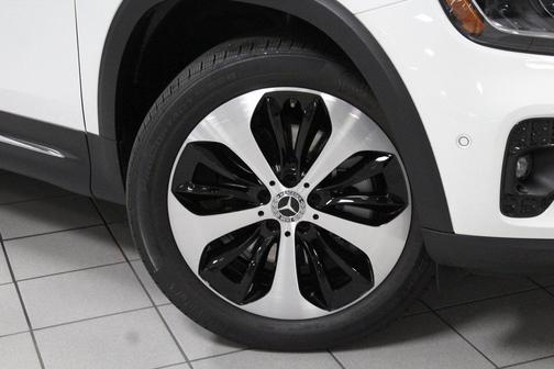 2026 Mercedes-Benz GLB 250 Base 4MATIC