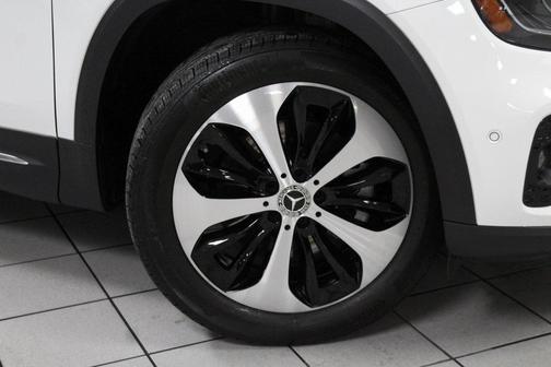 2026 Mercedes-Benz GLB 250 Base 4MATIC