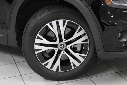 2025 Mercedes-Benz GLB 250 Base 4MATIC