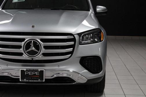 2025 Mercedes-Benz GLS 450 4MATIC