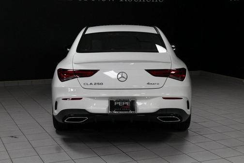 2022 Mercedes-Benz CLA 250 Base 4MATIC