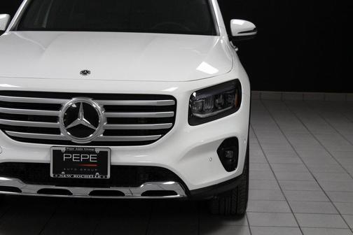 2026 Mercedes-Benz GLB 250 Base 4MATIC