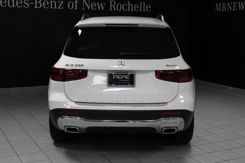 2025 Mercedes-Benz GLB 250 Base 4MATIC