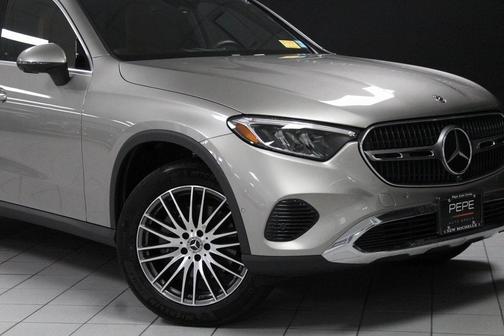2024 Mercedes-Benz GLC 300 Base 4MATIC
