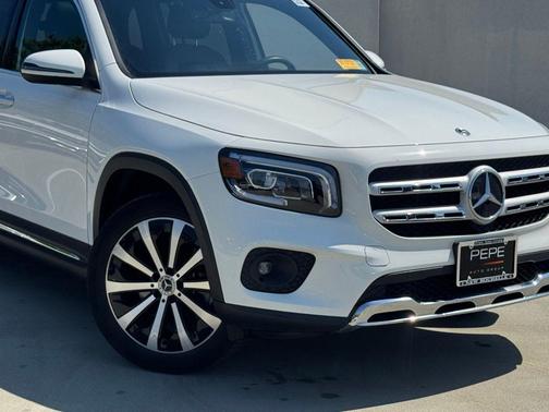 Polar White 2022 Mercedes-Benz GLB 250 Base 4MATIC