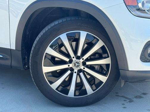 Polar White 2022 Mercedes-Benz GLB 250 Base 4MATIC