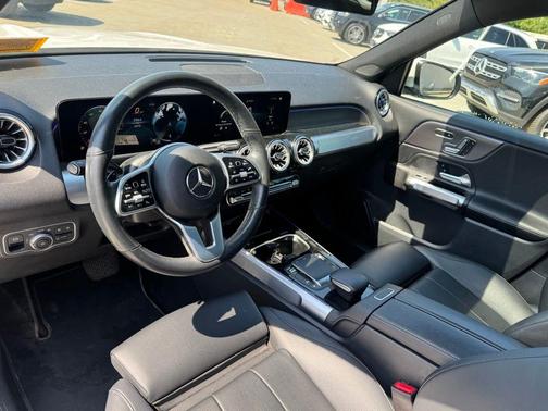 Polar White 2022 Mercedes-Benz GLB 250 Base 4MATIC