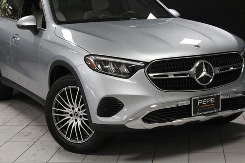 Cirrus Silver Metallic 2026 Mercedes-Benz GLC 300 Base 4MATIC