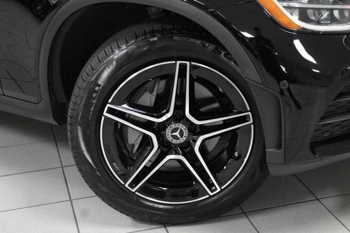 2021 Mercedes-Benz GLC 300 Base 4MATIC