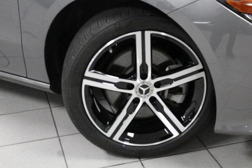 2022 Mercedes-Benz CLA 250 Base 4MATIC