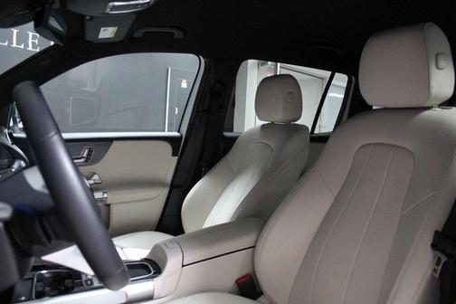 2025 Mercedes-Benz GLB 250 Base 4MATIC