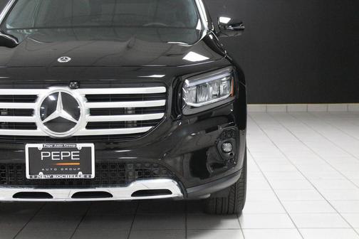Midnight Black 2026 Mercedes-Benz GLB 250 Base 4MATIC
