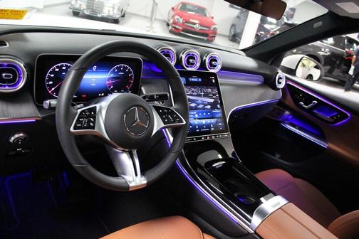 MANUFAKTUR Moonlight White Metallic 2026 Mercedes-Benz GLC 300 Base 4MATIC