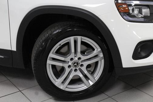 Polar White 2023 Mercedes-Benz GLB 250 Base 4MATIC