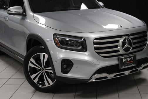 Cirrus Silver Metallic 2026 Mercedes-Benz GLB 250 Base 4MATIC