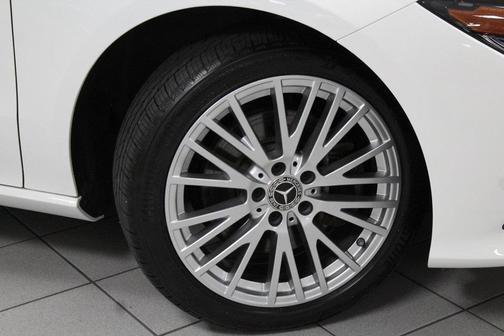 2022 Mercedes-Benz CLA 250 Base 4MATIC