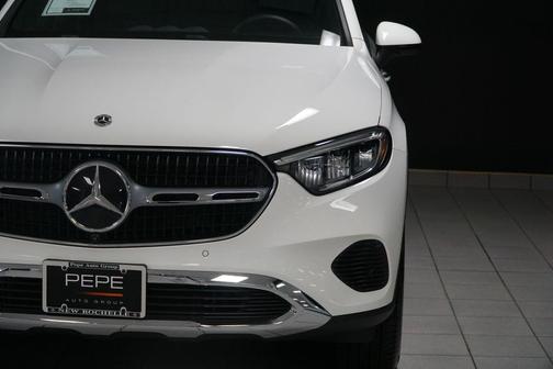 Polar White 2026 Mercedes-Benz GLC 300 Base 4MATIC