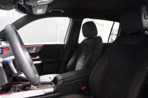 2025 Mercedes-Benz GLB 250 Base 4MATIC