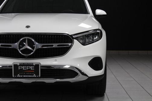 Polar White 2026 Mercedes-Benz GLC 300 Base 4MATIC