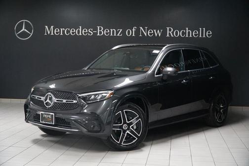 Graphite Gray Metallic 2026 Mercedes-Benz GLC 300 Base 4MATIC